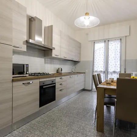 Apartman Artist *